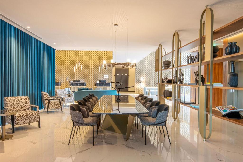 Posezení v ubytování Renaissance Porto Lapa Hotel