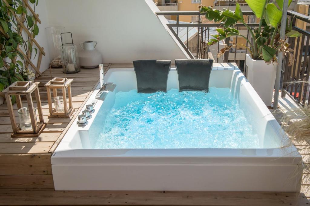 Chanion One Suites by Good Life - Suite De Luxe Avec Bain De Spa
