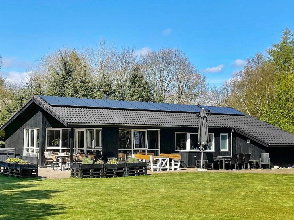 Zahrada ubytování Holiday home Oksbøl LXXXI