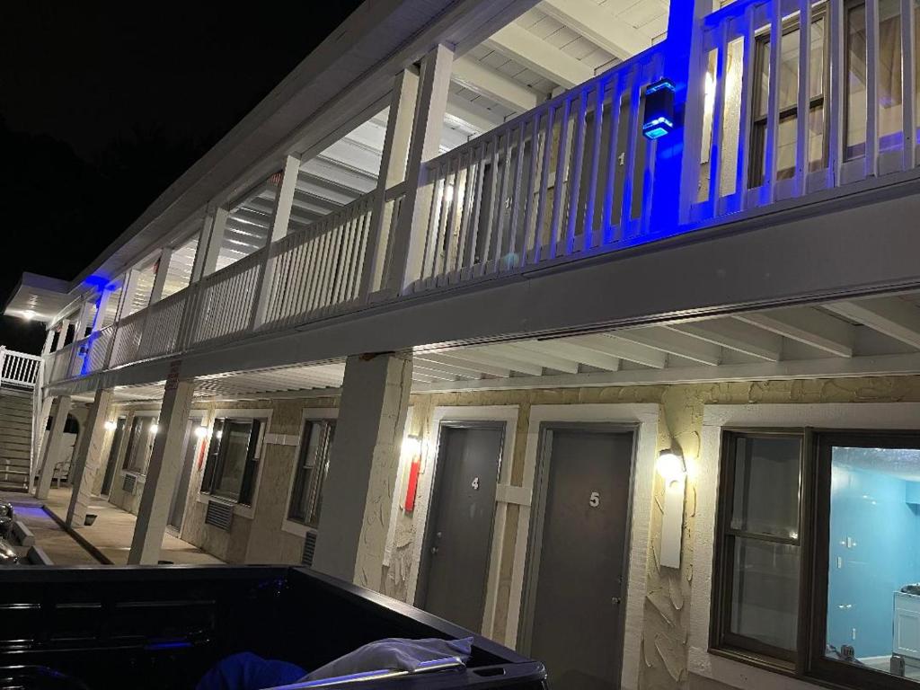 Balkón nebo terasa v ubytování Point Pleasant Inn