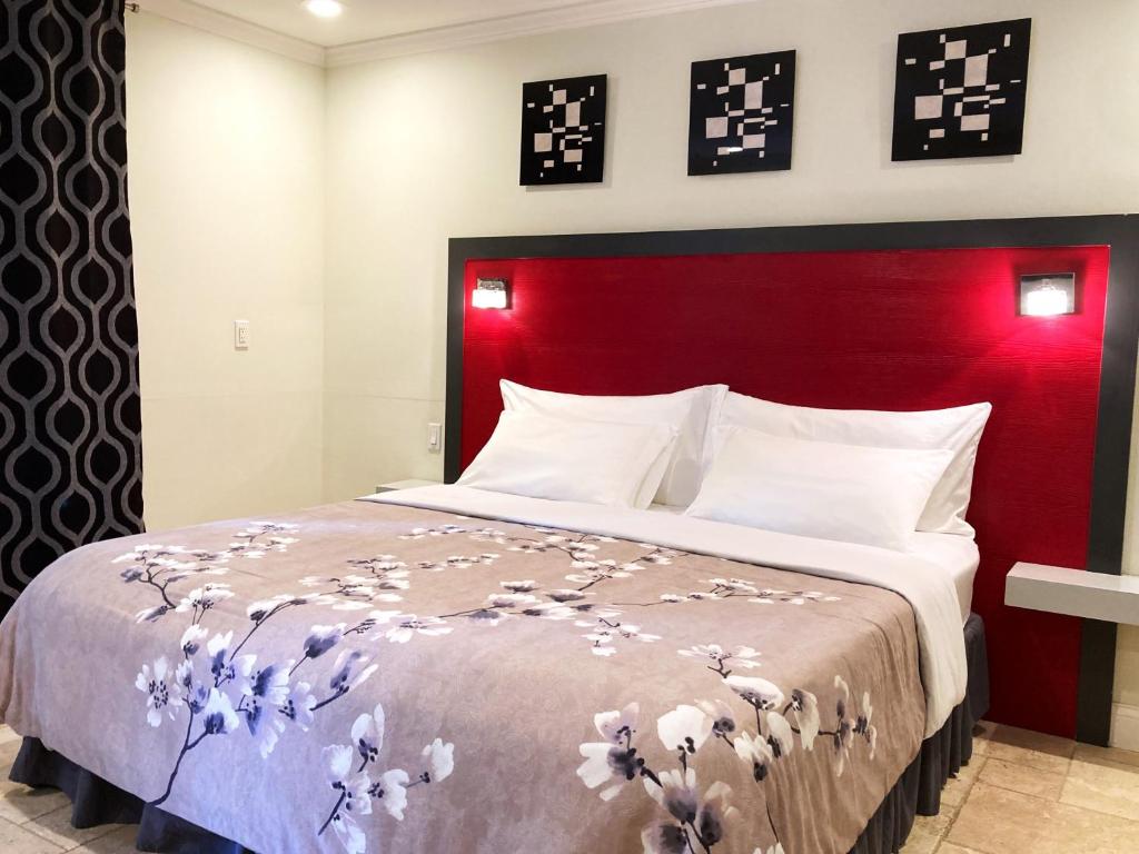 Ein Bett oder Betten in einem Zimmer der Unterkunft Retreat at Crystal Manatee