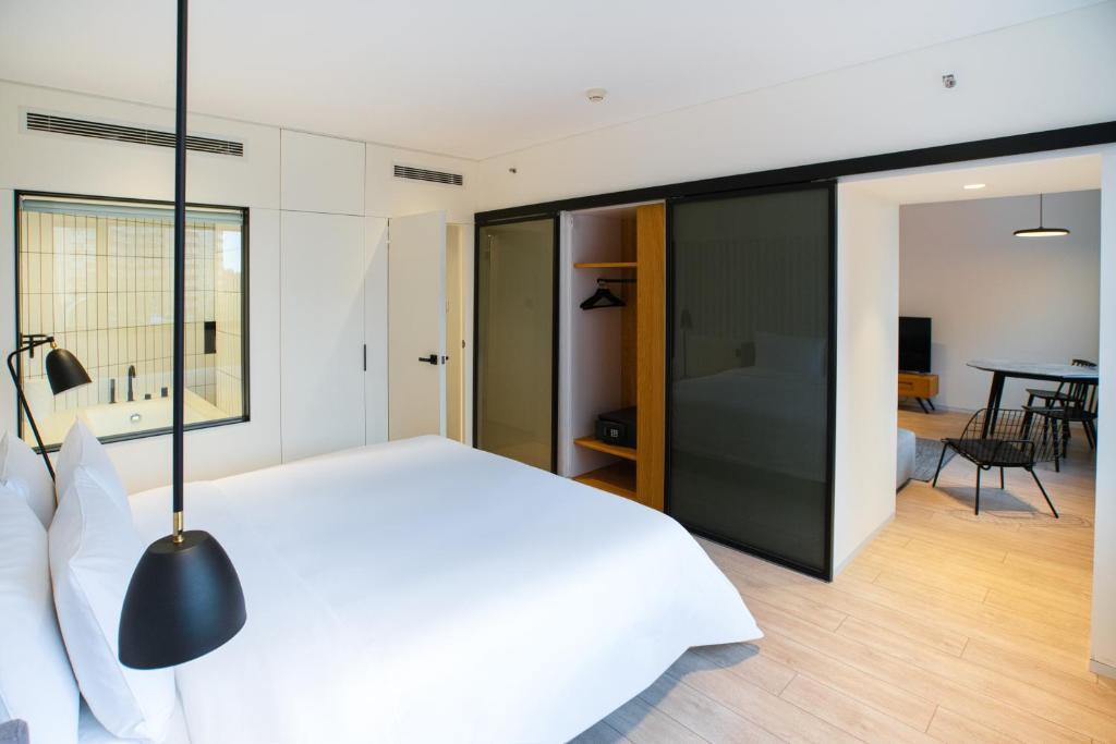 فضای داخلی Stey Beijing Sanlitun Boutique Hotel در پکن - تصویر ۳