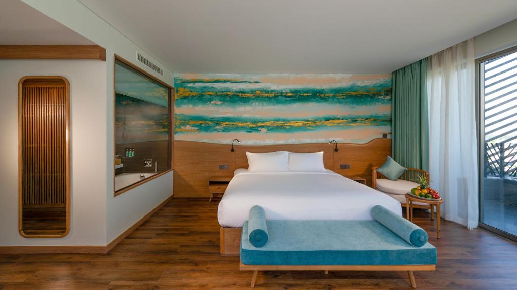 Junior Suite King or Twin bed