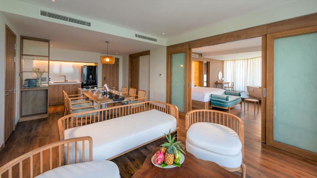 Kuchyň nebo kuchyňský kout v ubytování Bellerive Hoi An Resort and Spa