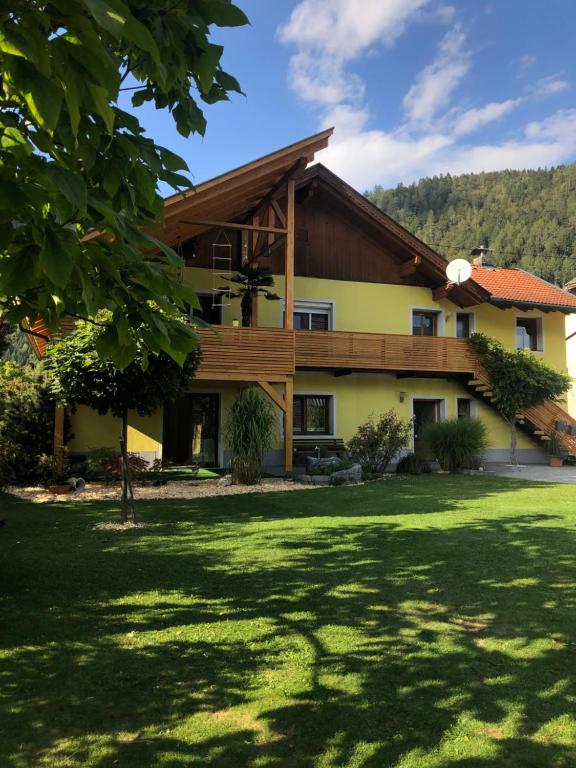 Nespecifikovaný výhled na hory nebo výhled na hory při pohledu z apartmánu