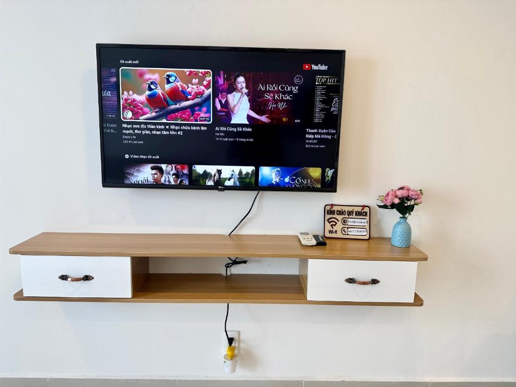 5. Hướng Dẫn Chọn Kệ Tivi Treo Tường Phù Hợp