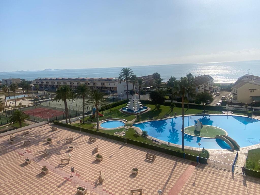 Bonito Apartamento en primera línea de playa en VALENCIA- El ...