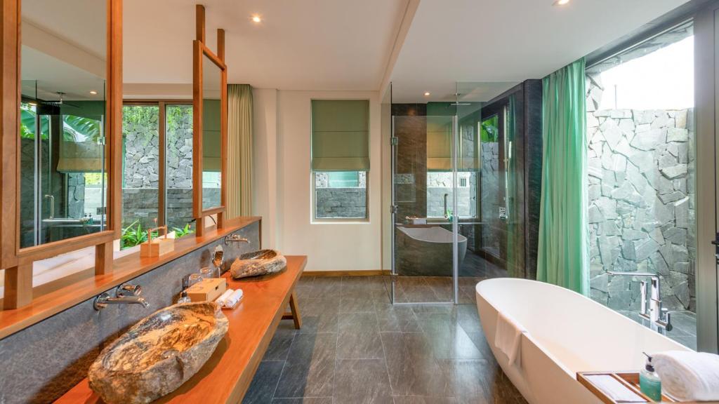 Three-Bedroom Villa with Daily Afternoon tea at VIP Lounge