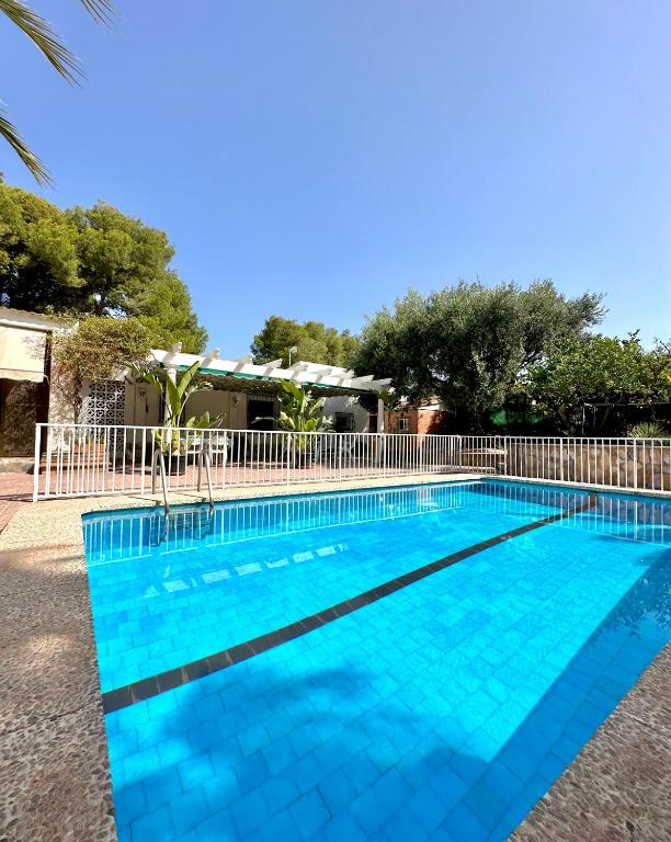 Villa con jardín y piscina privada, Busot – Updated 2023 Prices