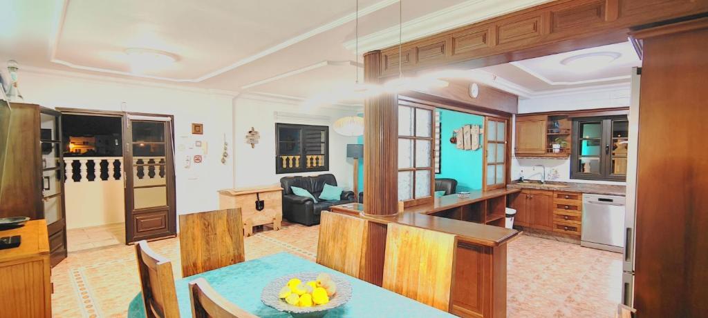 Kuchyň nebo kuchyňský kout v ubytování Villa Verde Mar