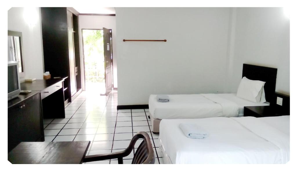 Thong Paeka Hotel - Habitación Gemela Estándar