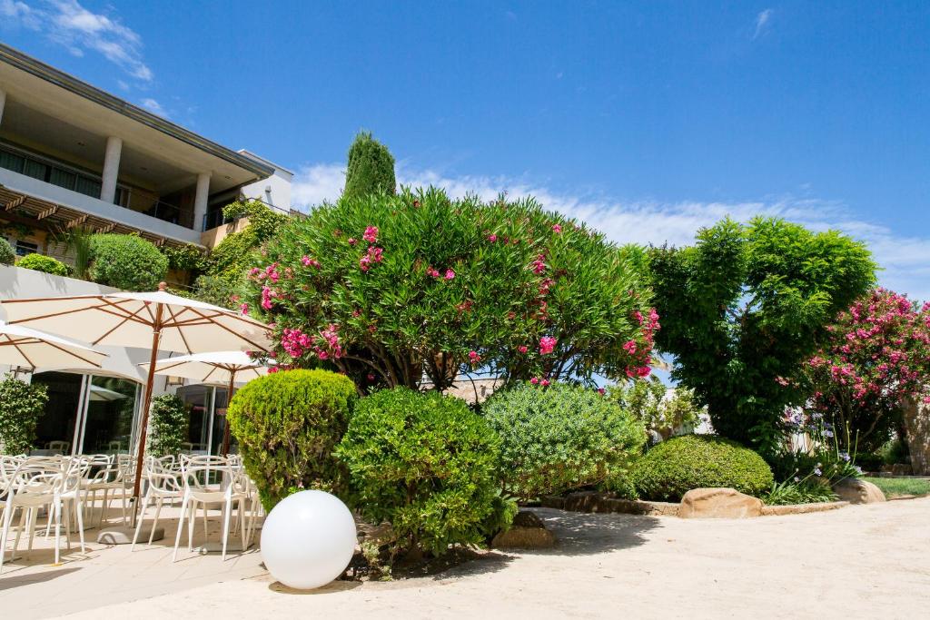 Zahrada ubytování Hôtel La Caravelle