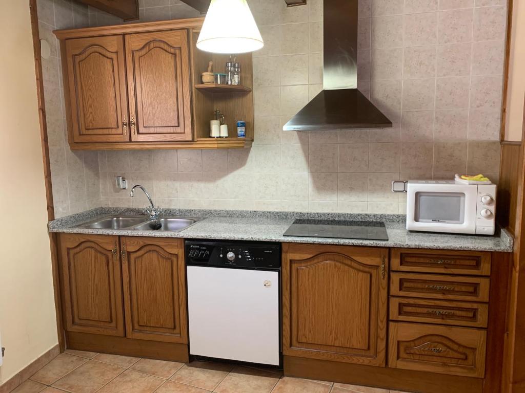 Kuchyň nebo kuchyňský kout v ubytování Casa Valentí