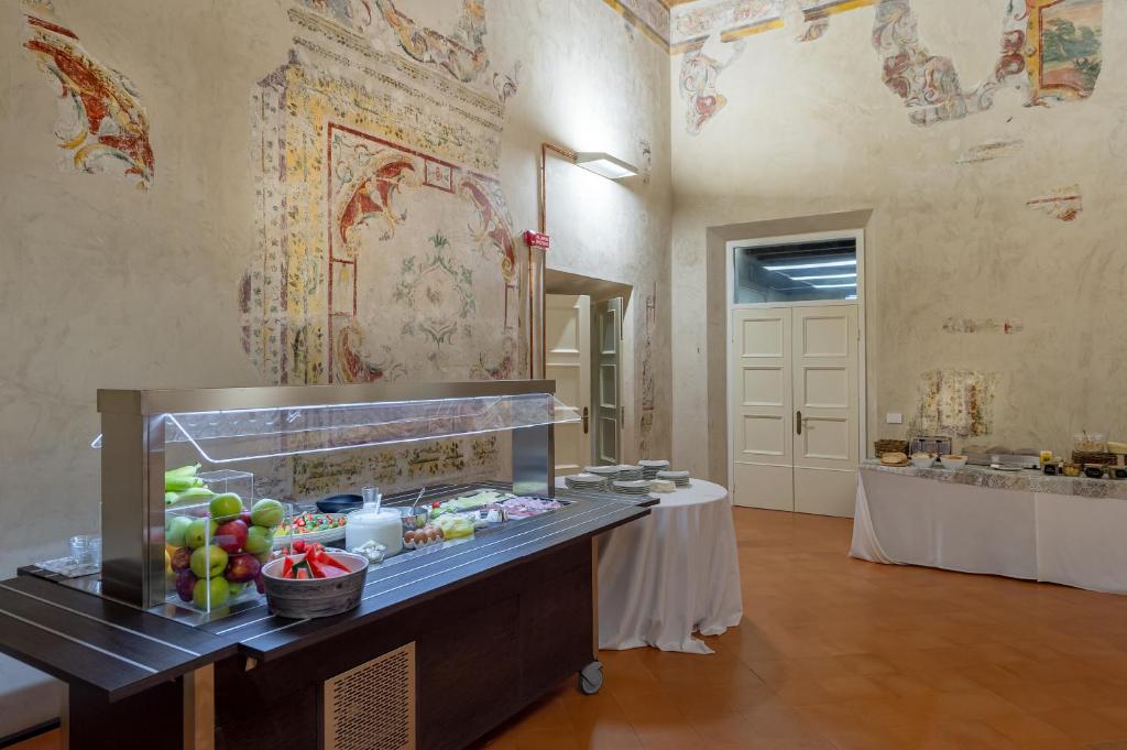Kuchyň nebo kuchyňský kout v ubytování Cà Uberti Palace Hotel