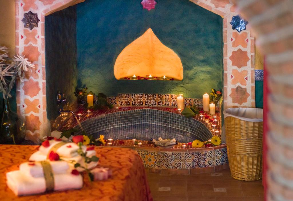 Casas Cueva Cazorla - Suite With Spa Bath