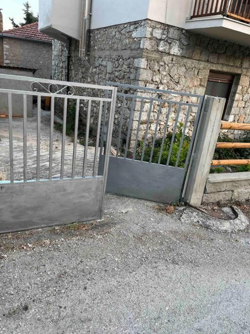 Fotografie z fotogalerie ubytování Μιτάτο Οίτη v destinaci Pávliani