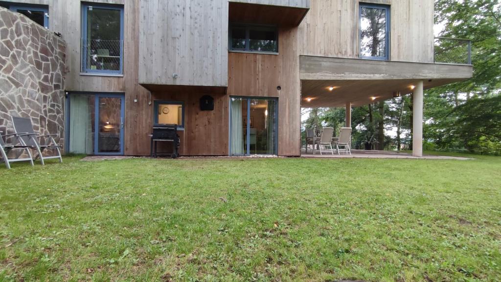 Zahrada ubytování Apartmán Bříza, výhled na zámek