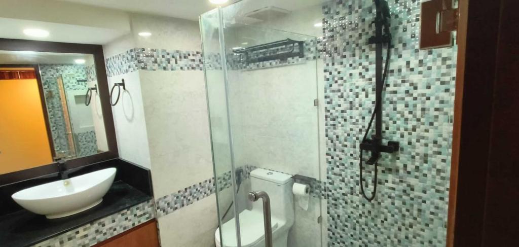 Omni Tower Nana Bangkok - Serviced Apartment on Sukhumvit Soi 4 - Resim 45