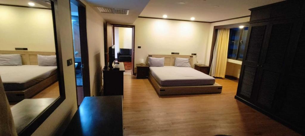 Omni Tower Nana Bangkok - Serviced Apartment on Sukhumvit Soi 4 - Resim 9