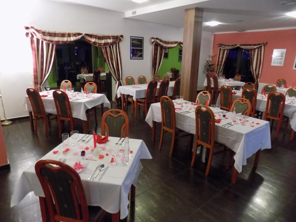 Restaurace v ubytování Hotel Golf Bitozeves