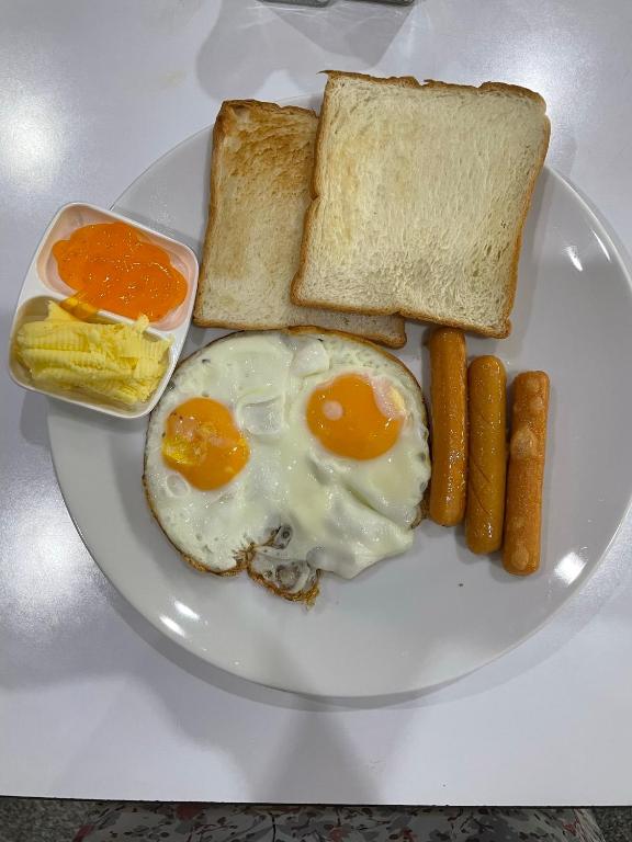 Jídlo v hotelu nebo okolí