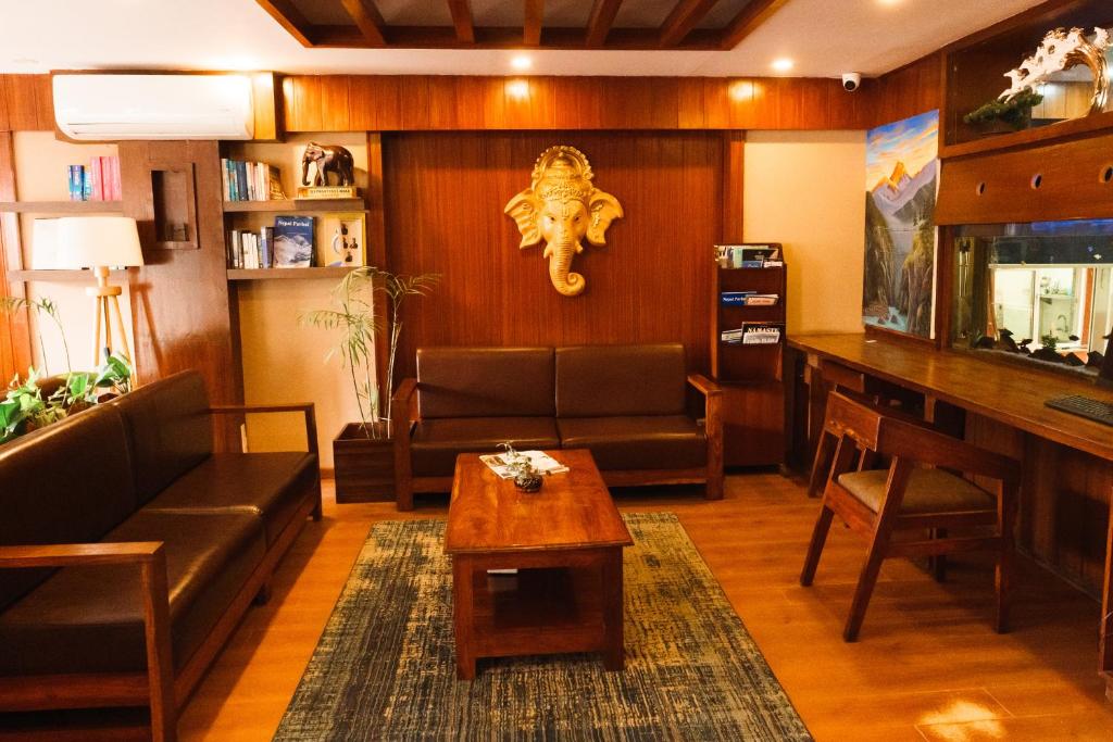 Posezení v ubytování Himalayan Suite Hotel