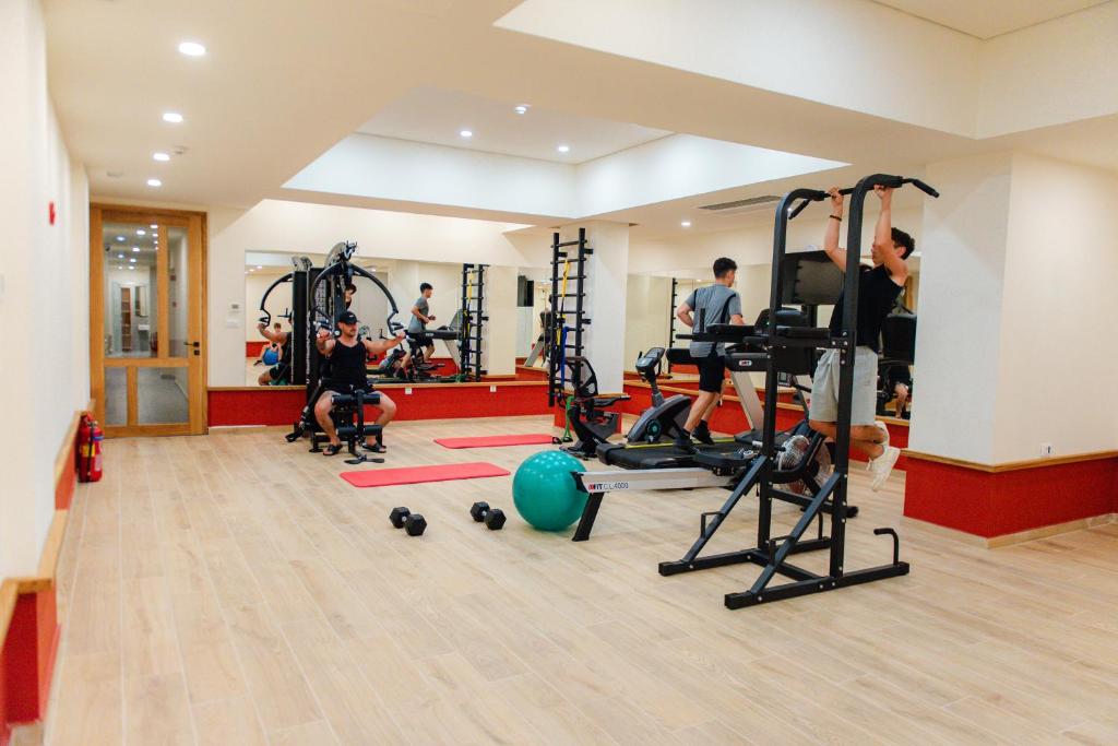 Posilňovňa alebo fitness centrum v ubytovaní Relax Hotel