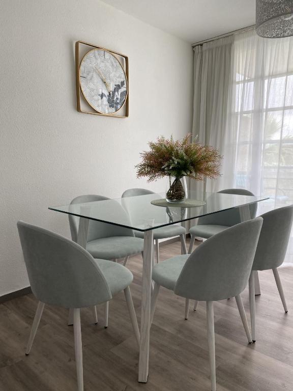 Jetes holiday apartment with pool and wifi