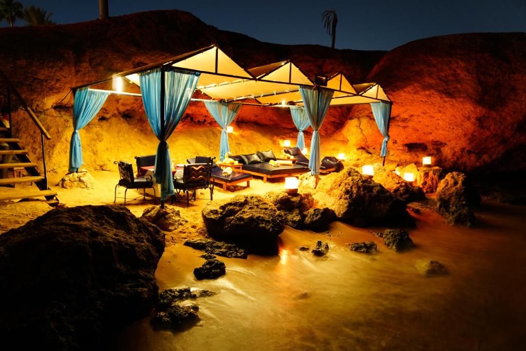 Posezení v ubytování Safir Sharm Waterfalls Resort