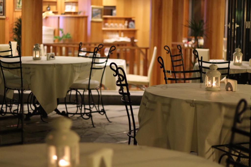 Restaurace v ubytování Art Complex Anel