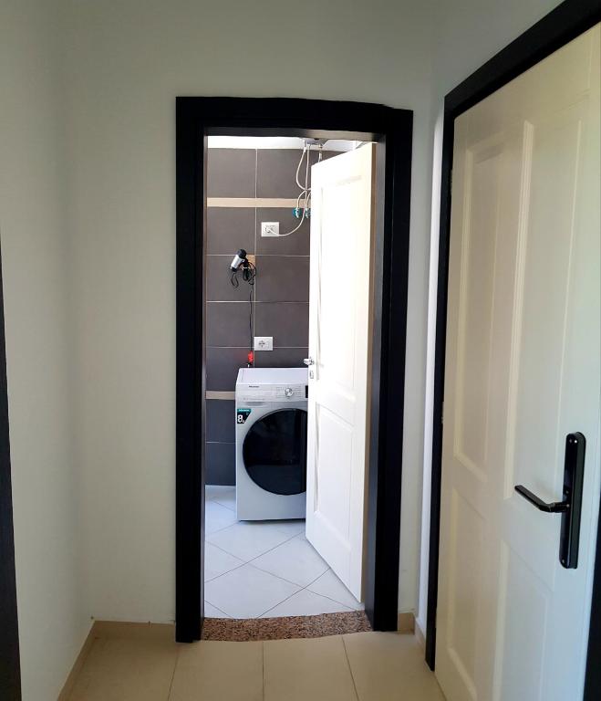 Bindi Studio Apartment - Image 8