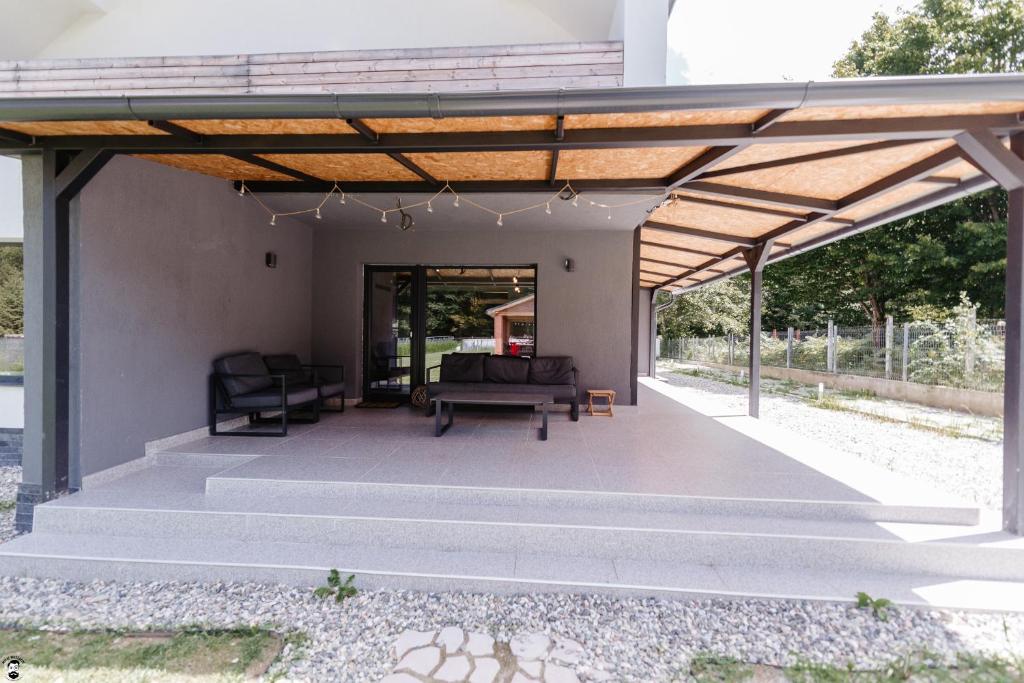 Patio nebo venkovní prostory v ubytování Cabana 1407 Valea Avrigului