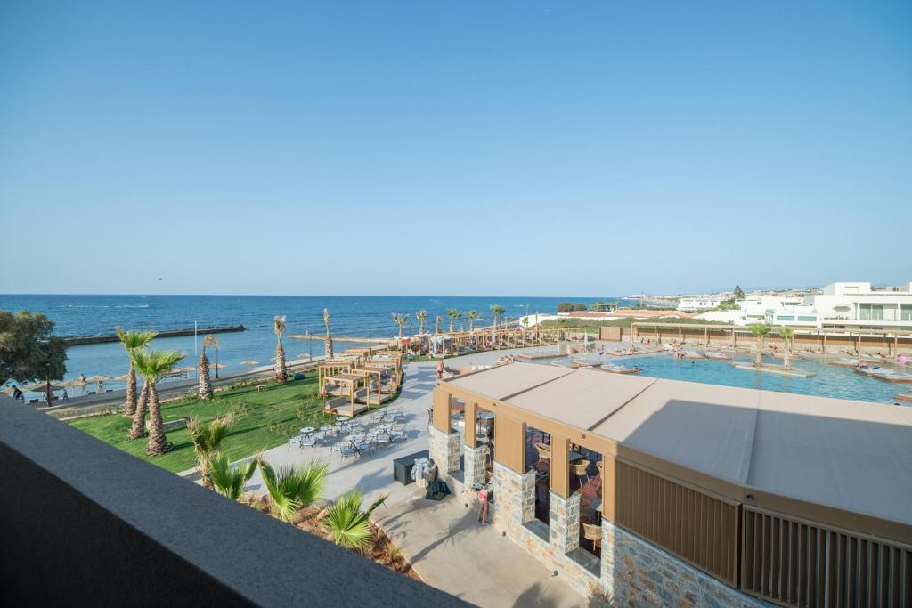 SENSEANA Sea Side Resort & Aquadventure - 14