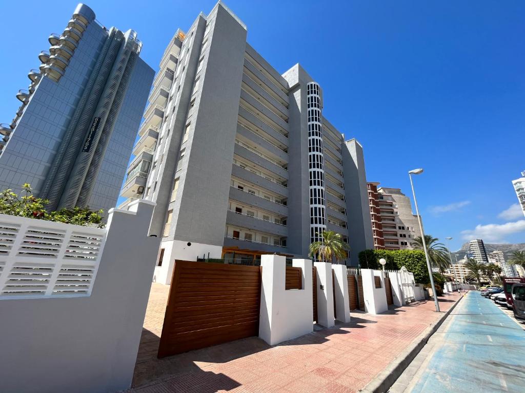 Calpe apartamento lujoso bajo terasa piscina aire cerca playa ...
