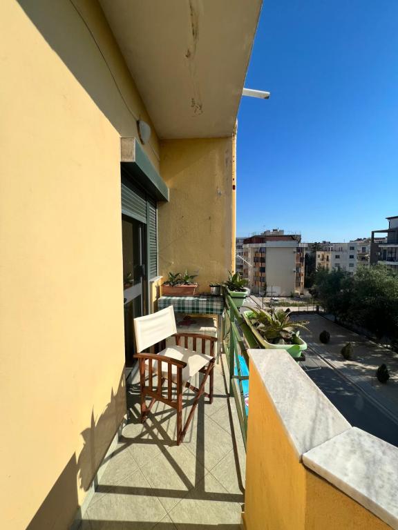 Comfortable condo near the beach - Image 5