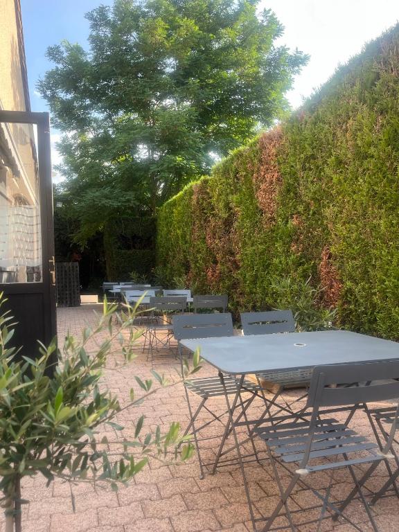 Zahrada ubytování Kyriad Epernay