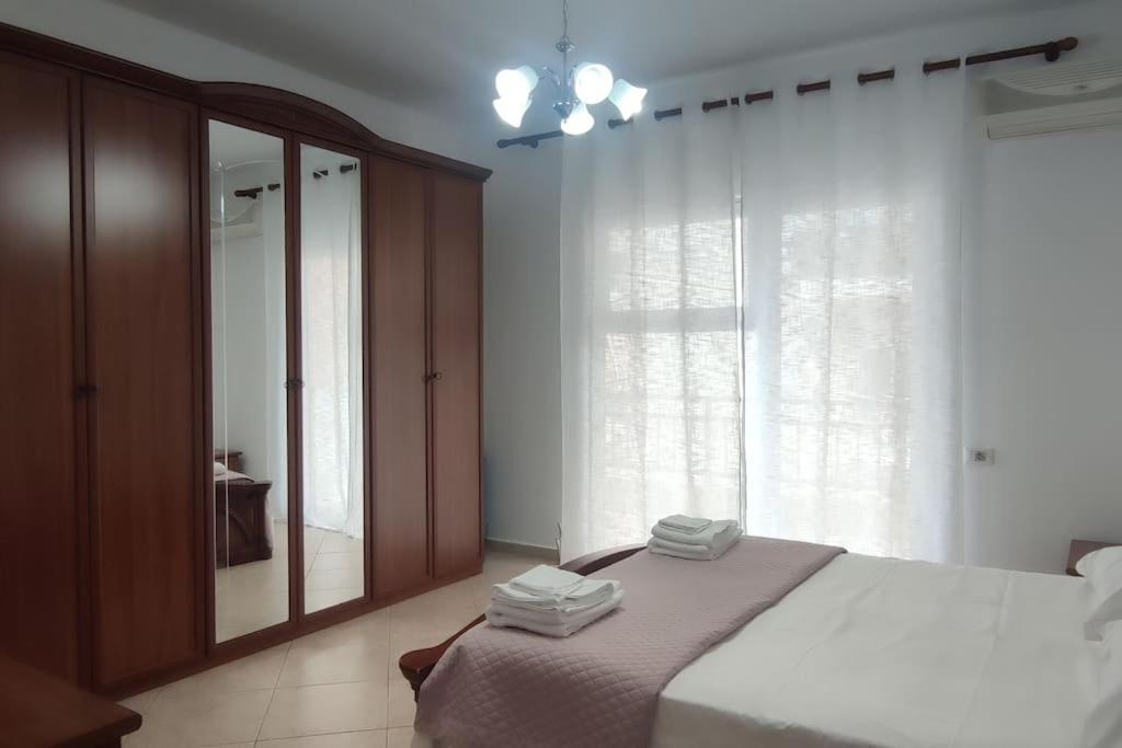 Appartamento con due camere da letto - Imazhi 7