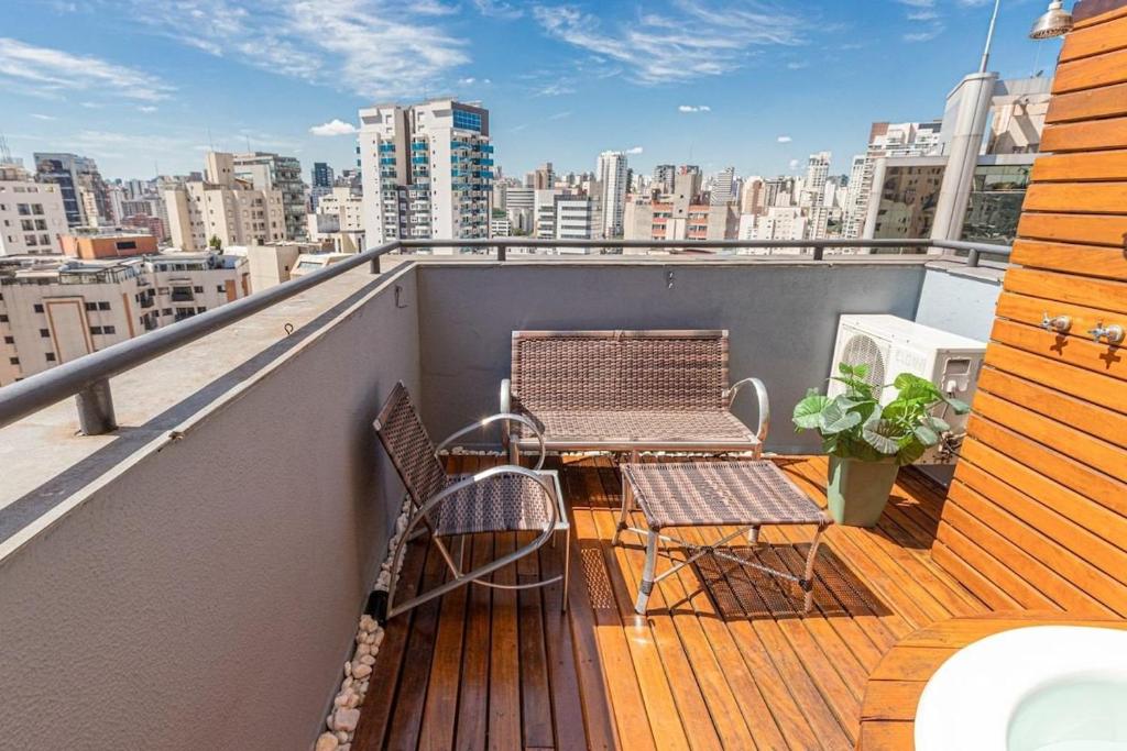 Rent a 1 Bedroom Apartment in Vila Olímpia, São Paulo - Huma I