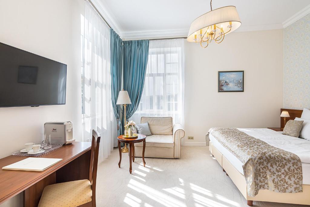 Postel nebo postele na pokoji v ubytování Hotel Katerina