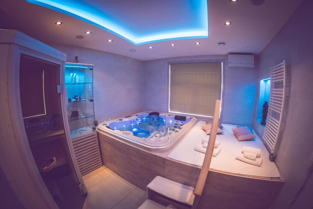Postel nebo postele na pokoji v ubytování Hotel Katerina