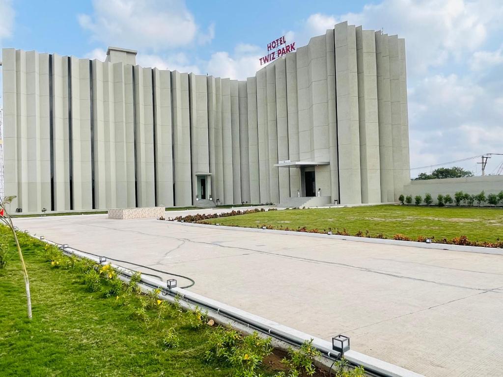 Hotel Twiz Park - Housity