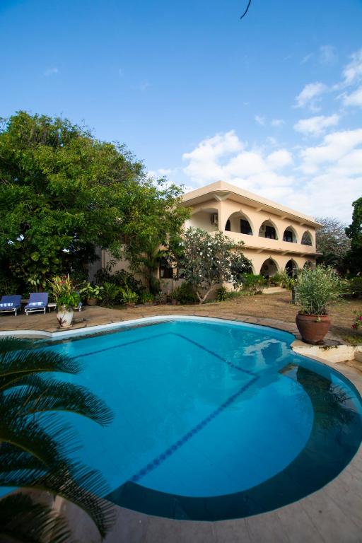 Maweni House Beachfront Pool Ac And Cook Kilifi Tarifs 2024