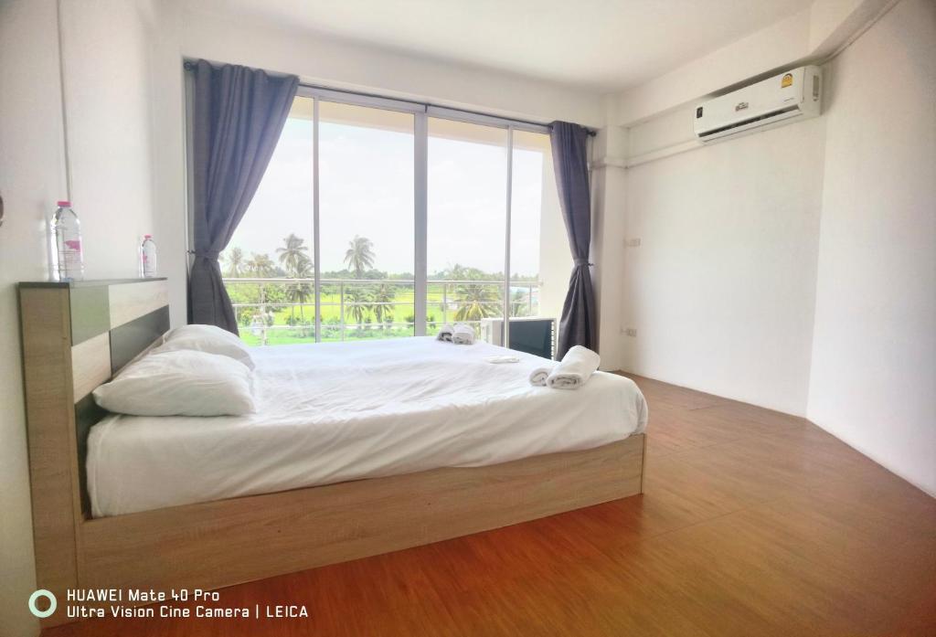 115 Townhouse - Quarto Queen Com Banheiro Compartilhado