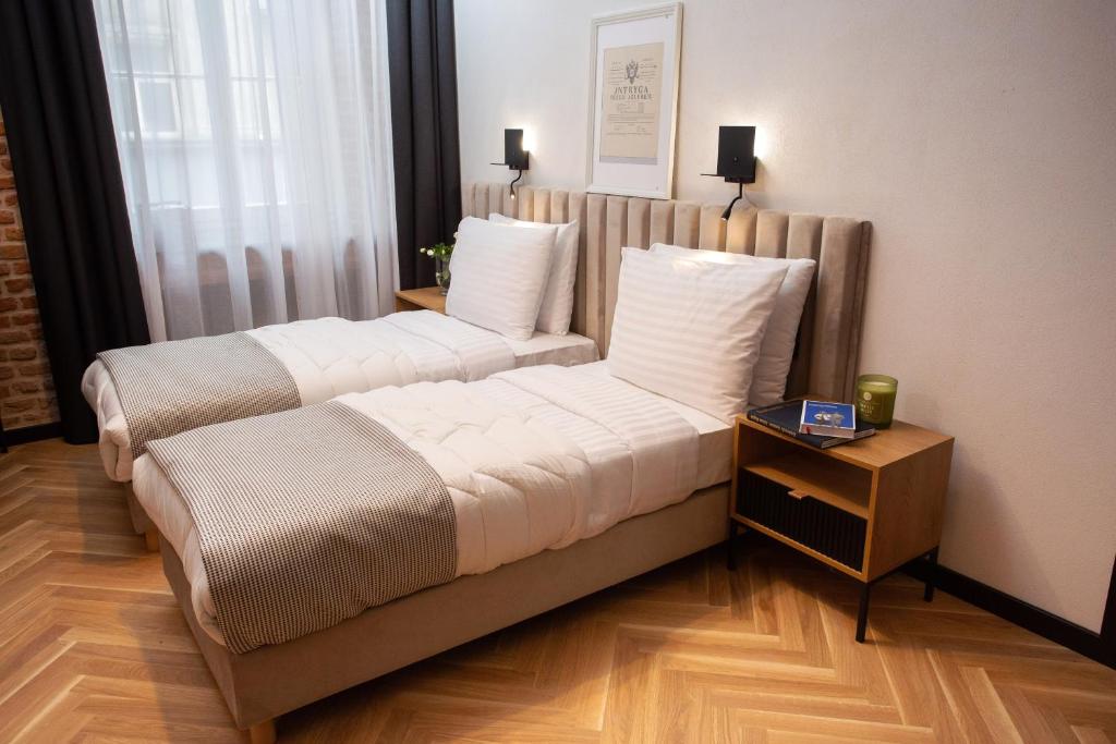 HOTEL TEATR - Resim 23