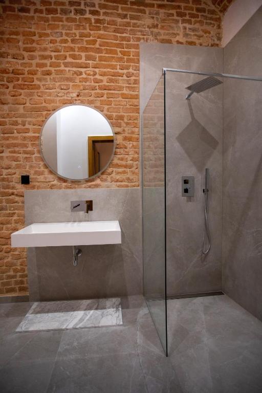 HOTEL TEATR - Resim 14