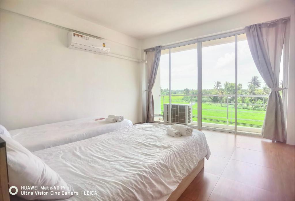 115 Townhouse - Quarto Duplo Com Banheiro Externo Privado