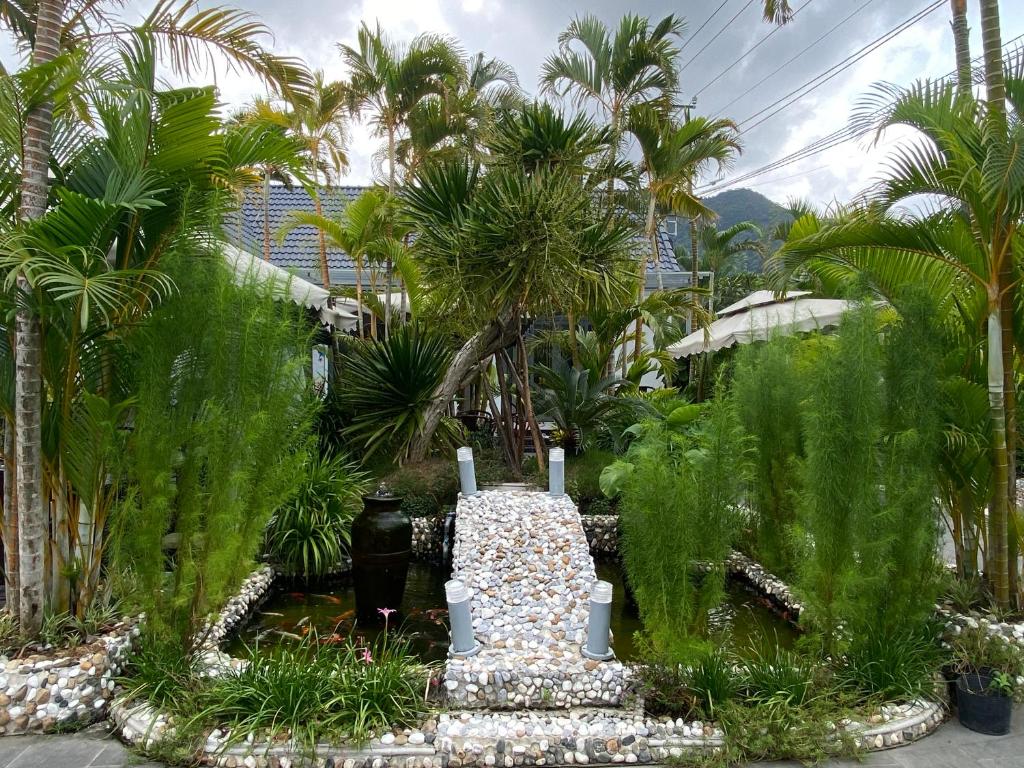 Zahrada ubytování Ngoc Trai Xanh Bungalow