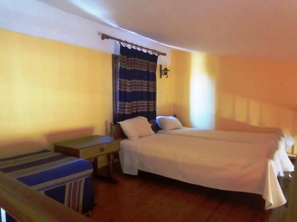 Katil atau katil-katil dalam bilik di Dallia Loft Space