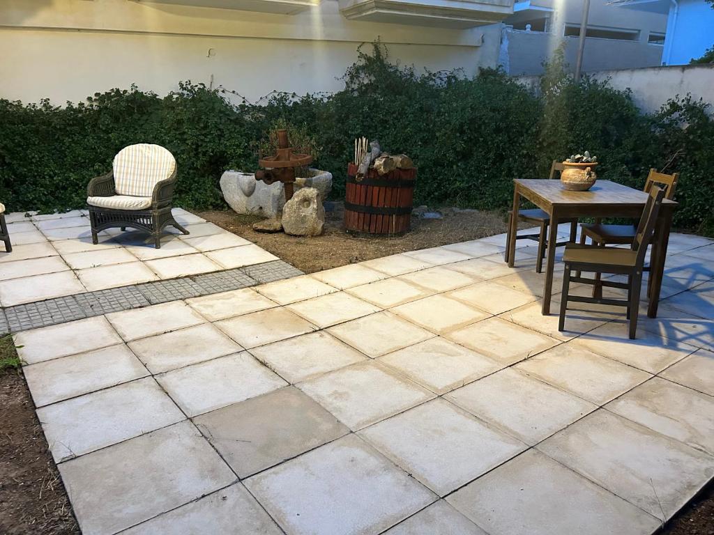 Paola’s Apartment Near Athens Airport - 9