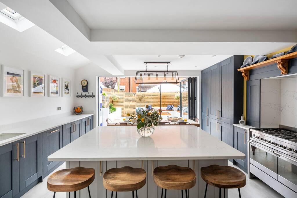 Beautiful Spacious Beach Home Newly Renovated 4